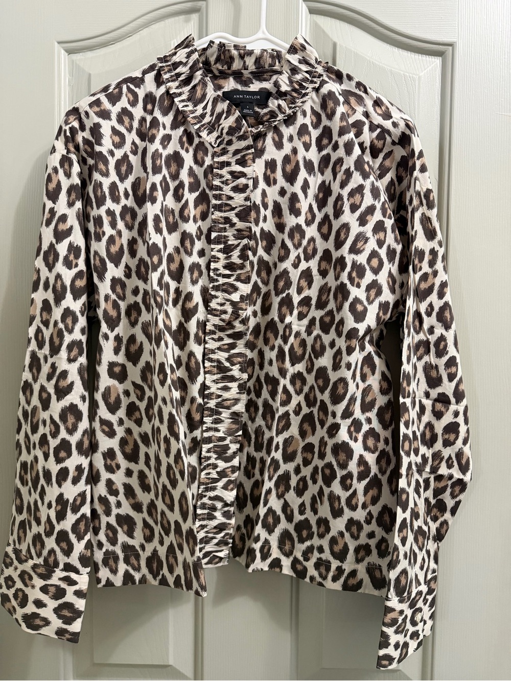 Ann Taylor Leopard Print Ruffle-Front Shirt - Cream, Brown, Black Size Small NWT